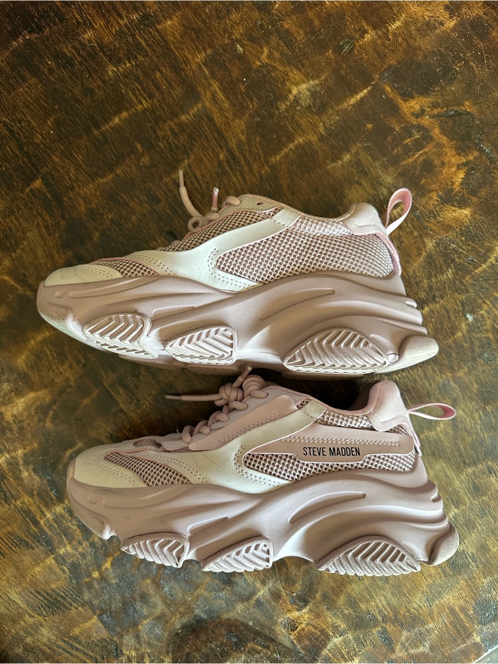 Steve Madden Women's Light Pink Mesh Lace-Up Sneakers